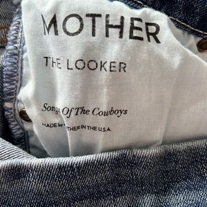 EUC Mother The Looker jeans. Very soft and stretchy!